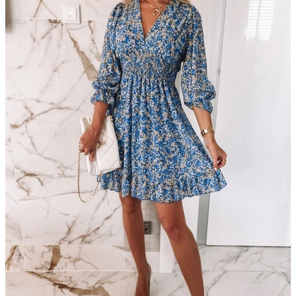 Womens v-neck long sleeve dress size 14